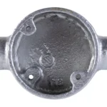 Manufactured from malleable iron Hot dipped galvanised after manufacture and meets the most demanding Class 4 corrosion protection standard Internal depth 25mm Tapped M4 hole for earth terminal in base