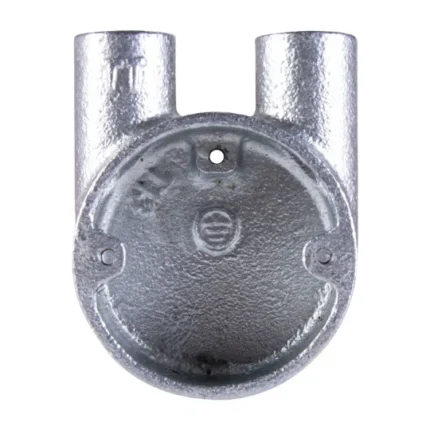 Manufactured from malleable iron Hot dipped galvanised after manufacture and meets the most demanding Class 4 corrosion protection standard Internal depth 28mm Tapped M4 hole for earth terminal in base
